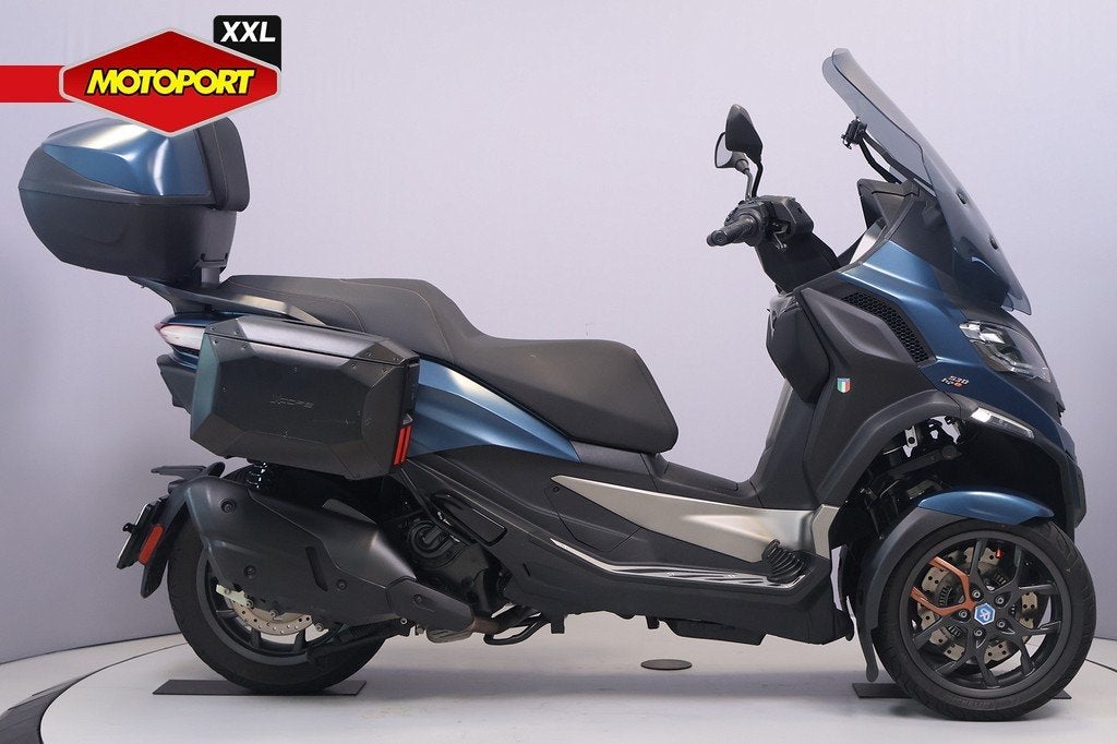 Piaggio MP3 530 EXCLUSIVE (bj 2024), Scooter, Bedrijf, Piaggio Vespa B.V., Minervum 7272
4817 ZM  Breda, NL