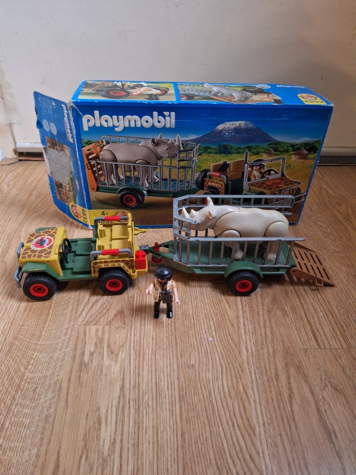 In doos Playmobil set 4832 Safari terreinwagen neushoorn., Wild life, Complete set, Voertuig, Ophalen of Verzenden