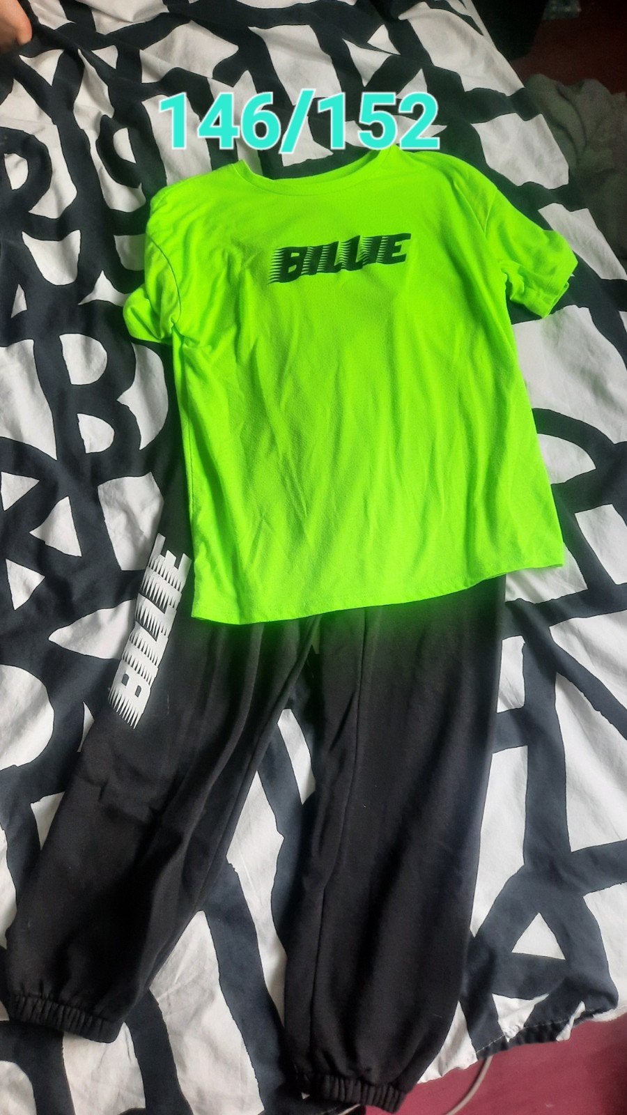 Billie Eilish set: neon groen, Billie Eilish, Gebruikt, Jongen of Meisje, Ophalen of Verzenden