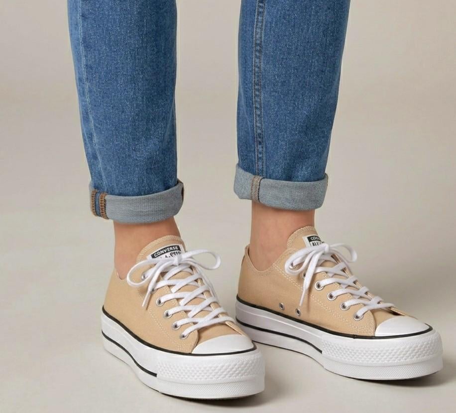 Nieuw beige Converse platform sneakers maat 41, Beige, Nieuw, Ophalen of Verzenden, Sneakers of Gympen