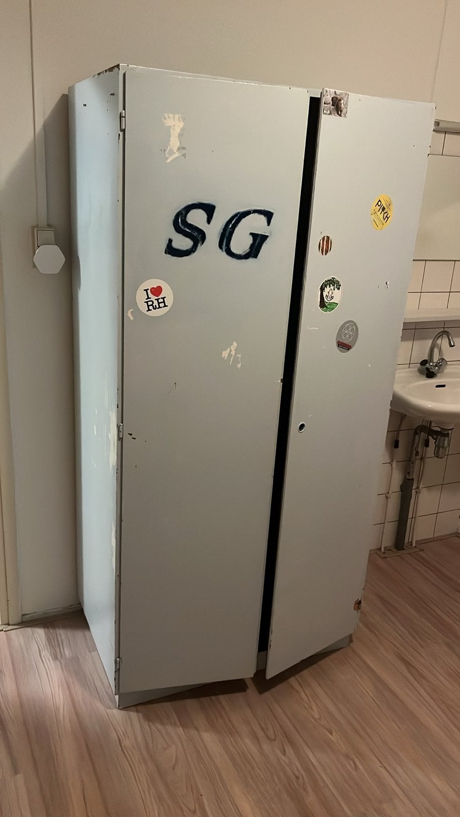 Kledingkast ophalen Utrecht!, Ophalen, Gebruikt, 50 tot 100 cm, 150 tot 200 cm