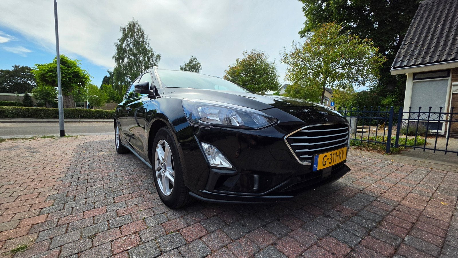 Ford Focus 1.0 ecoboost 125pk veel opties, trekhk, winterp., Auto's, 125 pk, Zwart, Origineel Nederlands, Stationwagon