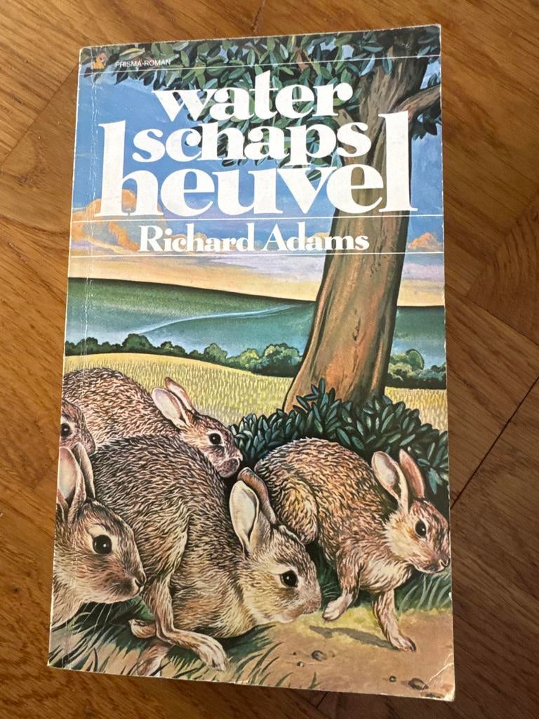 Waterschapsheuvel - Richard Adams (Prisma Roman), Boeken, Ophalen of Verzenden, Gelezen, Nederland