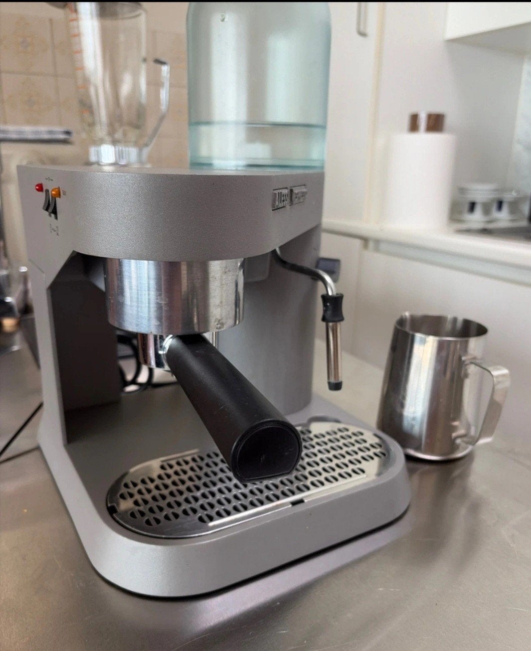 Alessi Coban Nespresso Espressomachine, Koffiepads en cups, Gebruikt, Espresso apparaat, Ophalen of Verzenden