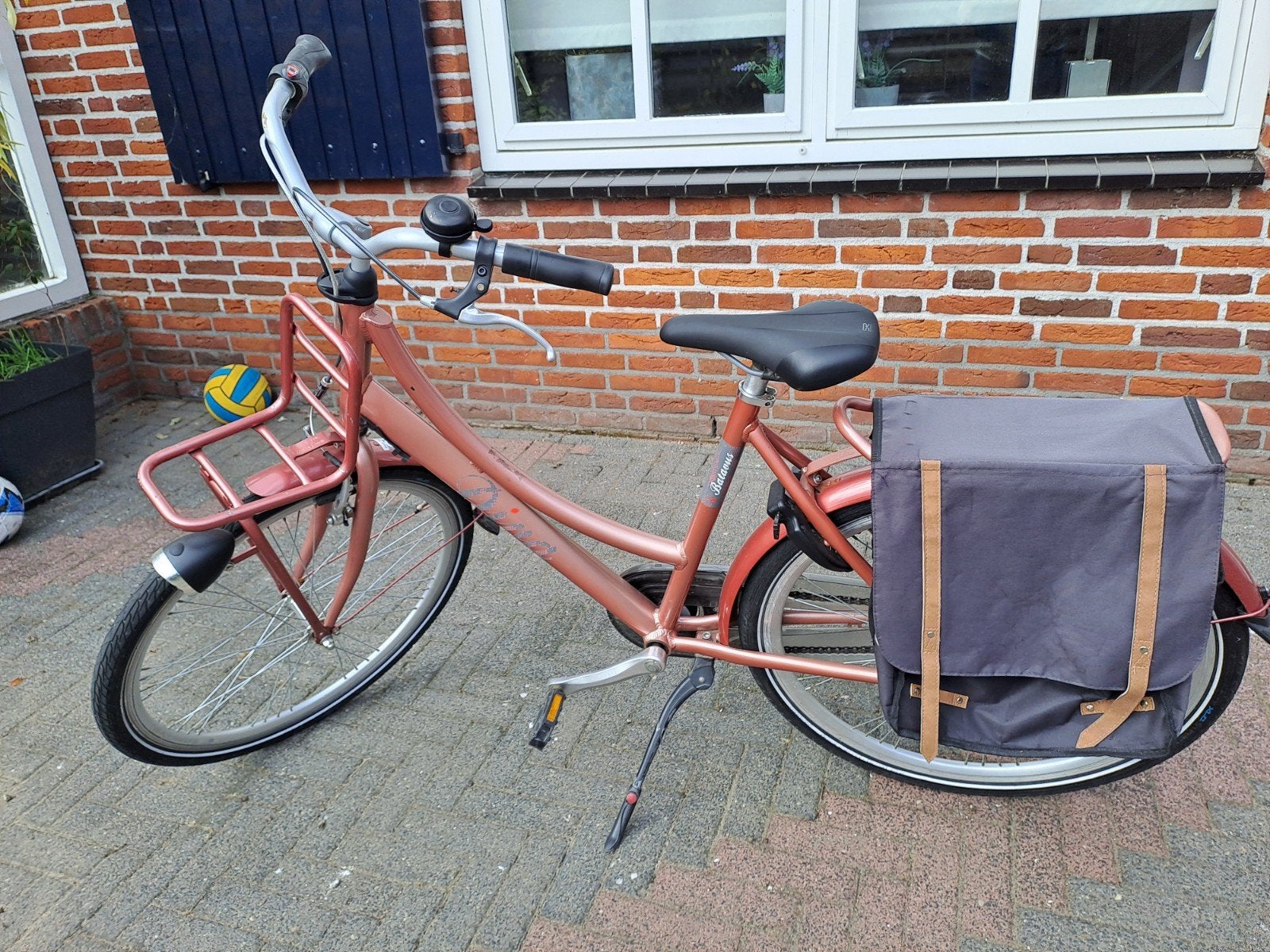 Batavus Diva fiets 26 inch met voordrager en fietstassen, Ophalen, Terugtraprem, Gebruikt, Versnellingen