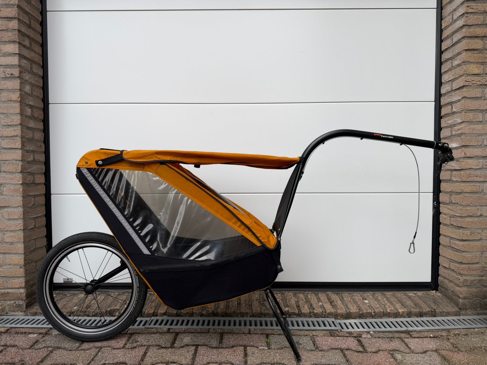 Tout Terrain Singletrailer in nette staat, incl accessoires, Ophalen, Gebruikt, Vering, 20 tot 40 kg