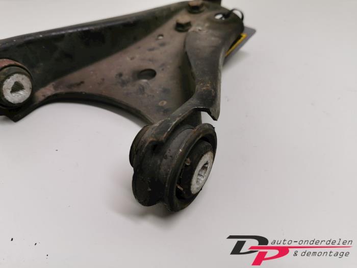 Draagarm rechts-voor van een Renault Twingo, Auto-onderdelen, Gebruikt, -, Renault, -