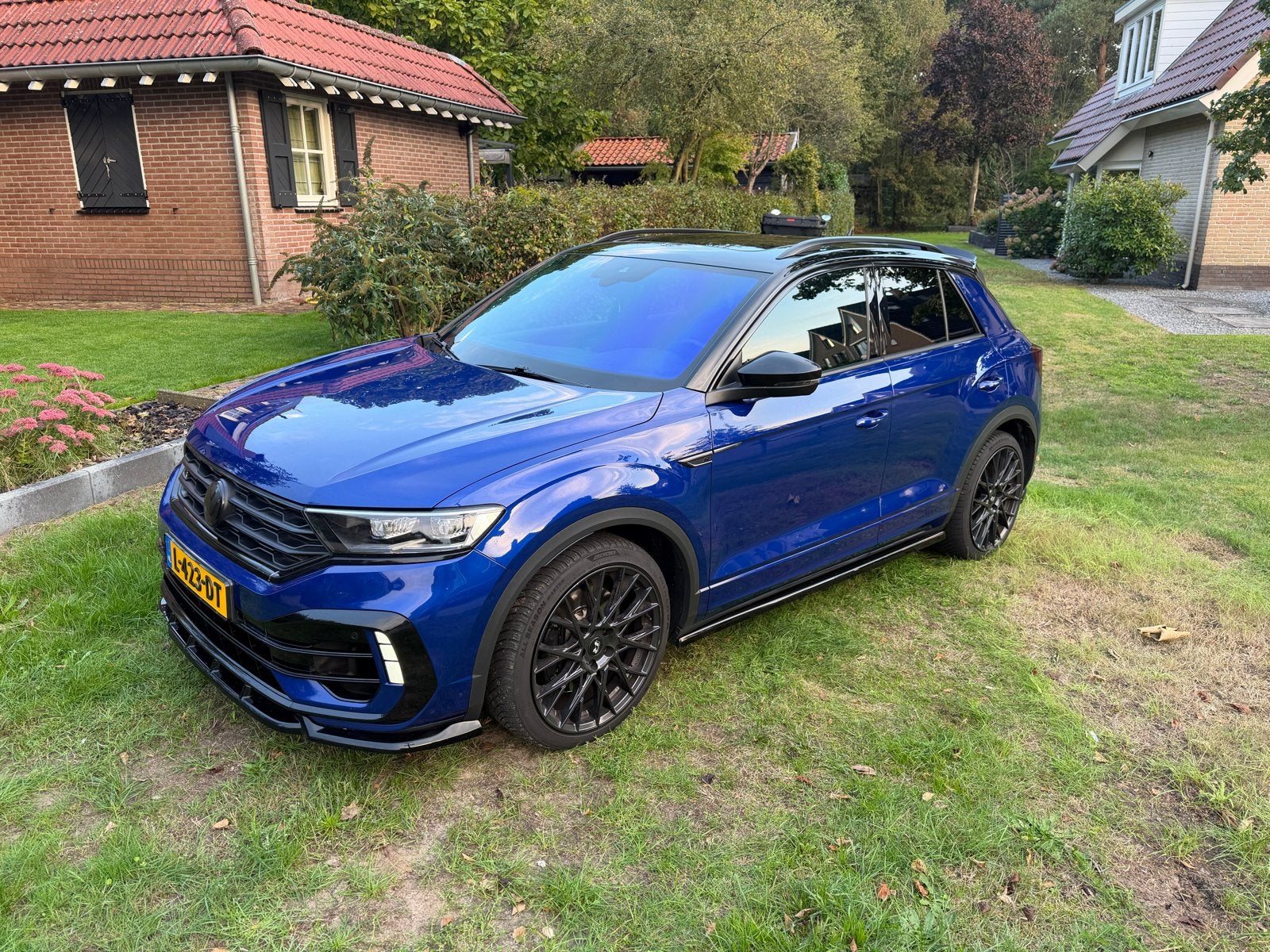 Volkswagen T-Roc R | 300pk | AKRAPOVIC | DOWNPIPE | MAXTON, Auto's, Automaat, 4 cilinders, 1984 cc, Blauw