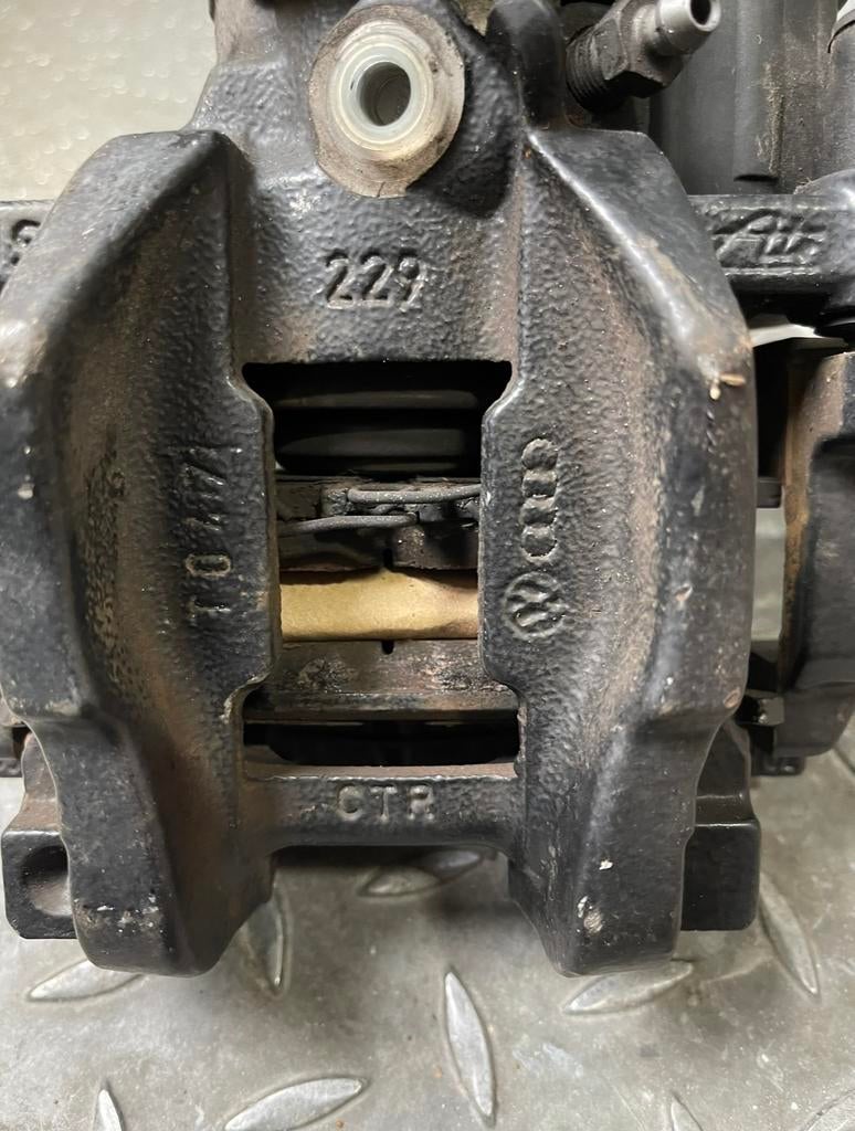 Audi A3 - VW Passat Remklauw Rechtsachter 2013 Gebruikt, Auto-onderdelen, Ophalen, Gebruikt, Volkswagen