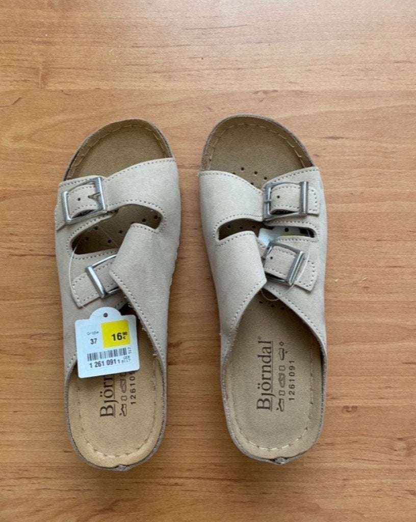 Slippers/sandalen beige Bjorndal: maat 37: Nieuw, Slippers, Beige, Nieuw, Ophalen of Verzenden