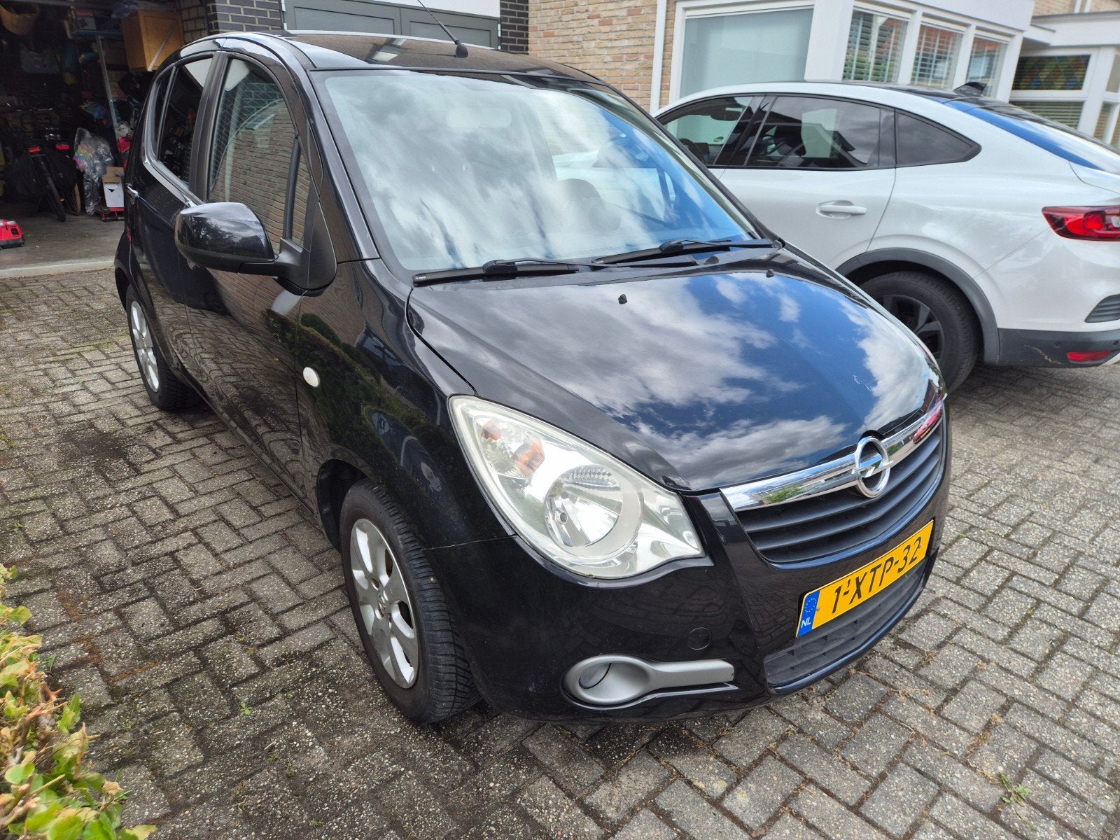 Opel Agila 1.0 12V 2008 Zwart, 31 €/maand, Handgeschakeld, Particulier, 3 cilinders
