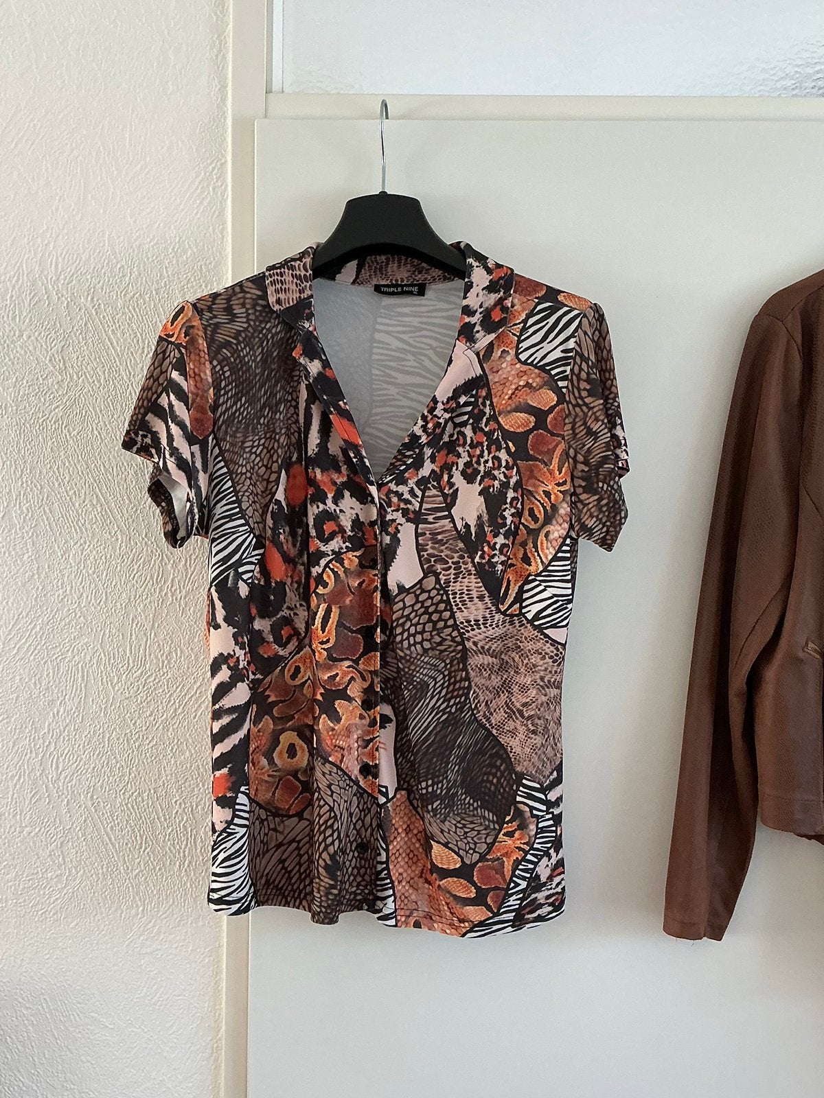 Blouse triple nine, Kleding | Dames, Ophalen of Verzenden, Zo goed als nieuw, Maat 42/44 (L), Meerkleurig