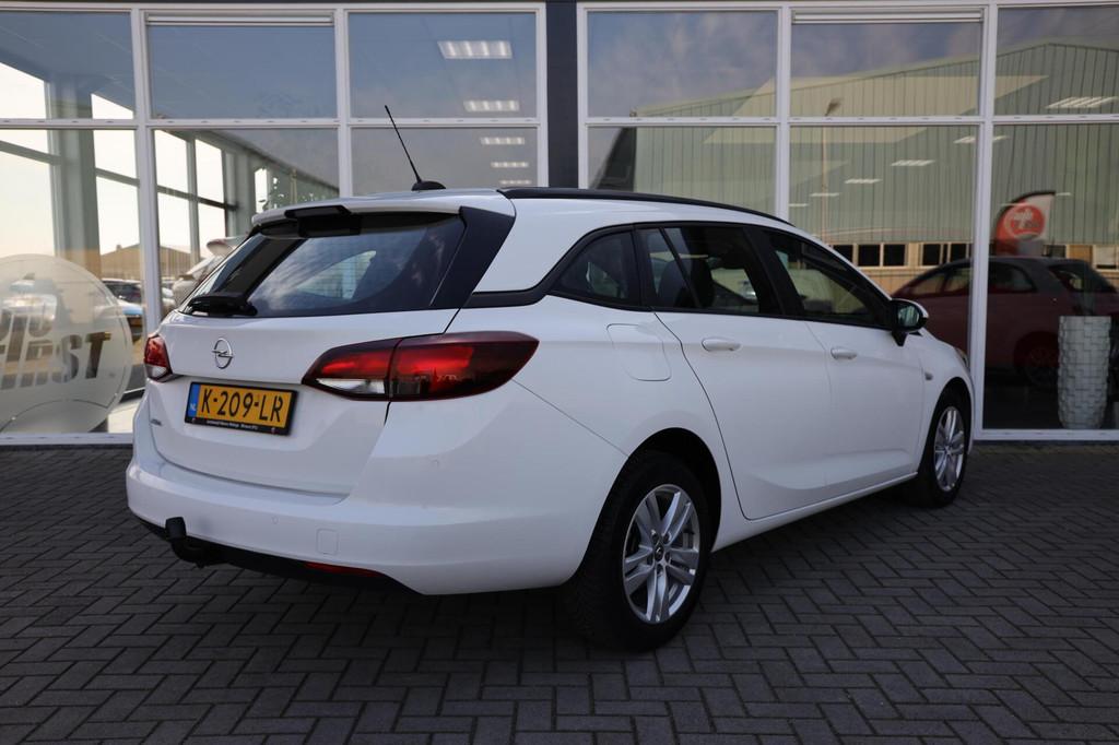 Opel Astra Sports Tourer 1.2 Edition|Trekhaak|PDC|Apple carp, Auto's, Voorwielaandrijving, Gebruikt, Euro 6, 1199 cc
