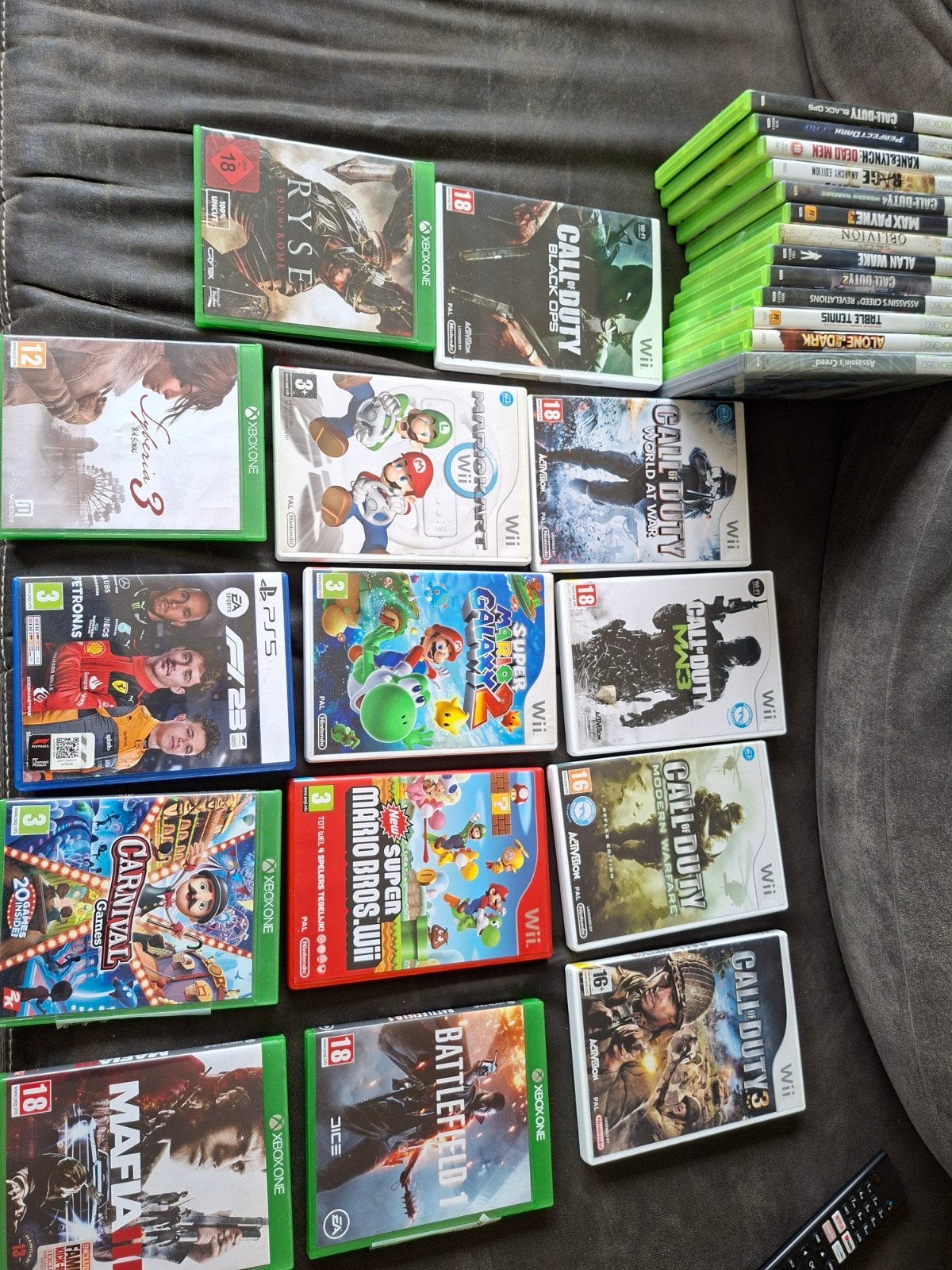 Partij games 27 stuks, ps5, xbox one,360,wii. oa 3x mario, Spelcomputers en Games, Ophalen of Verzenden, Zo goed als nieuw