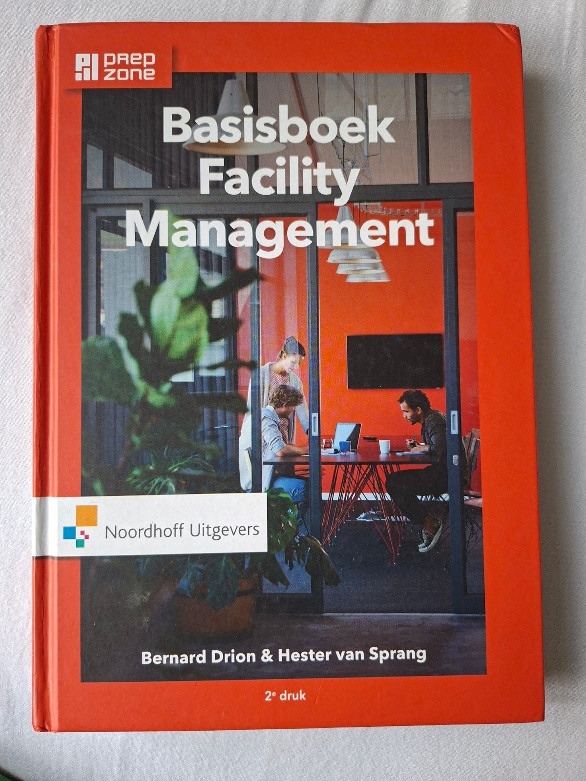 Basisboek facility management, Sociale wetenschap, Ophalen of Verzenden, Zo goed als nieuw, Hester van Sprang; Bernard Drion