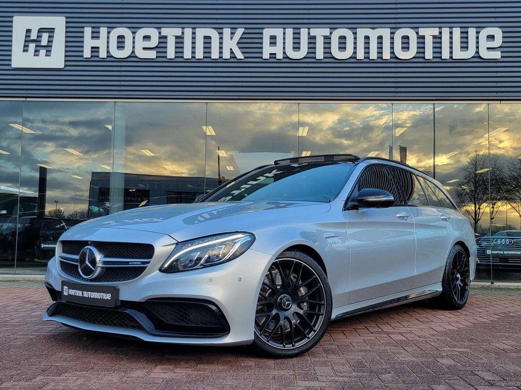 Mercedes-Benz C-Klasse Estate AMG 63 | HUD | Burmester | Vol, Auto's, Gebruikt, Automatische klimaatregeling, 102 €/maand, 3982 cc