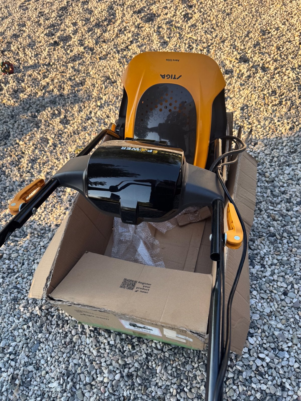 STIGA AERO 132E KIT ,zweefdekmaaier, Tuin en Terras, Grasmaaiers, Zweefmaaier, Ophalen, Nieuw, Handgrasmaaier