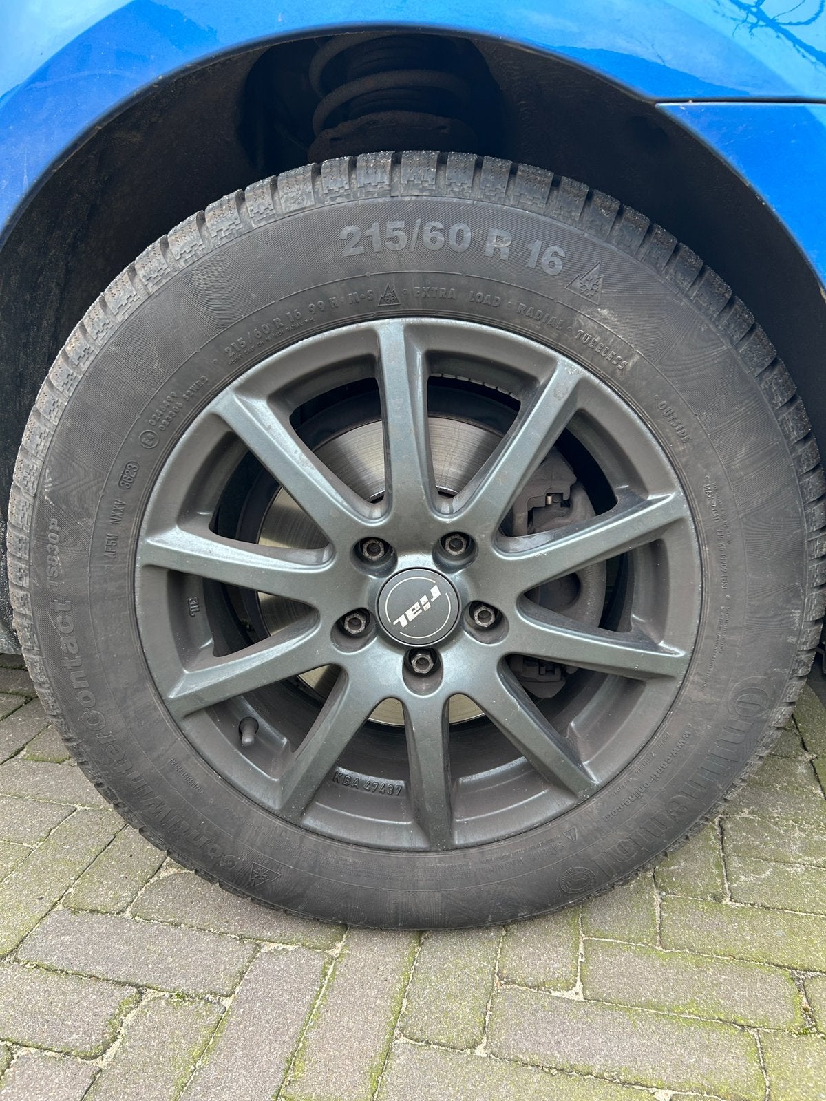 4 Winterbanden op velg met zeer veel profiel, Auto-onderdelen, Ophalen, 215 mm, 16 inch, Banden en Velgen