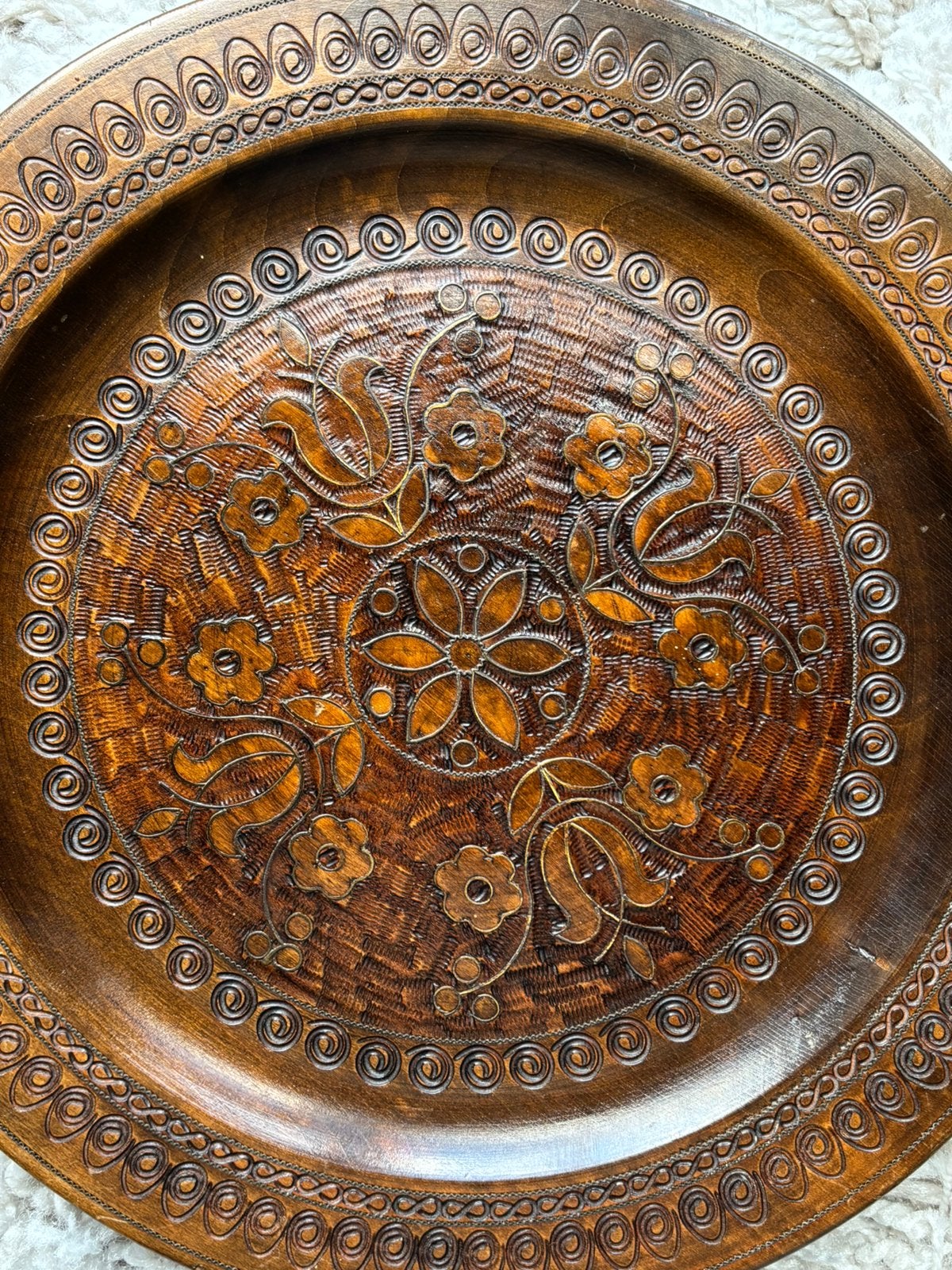 Vintage Poolse sierschotel handgesneden hout - 30 cm, Overige onderwerpen, Houtsnijwerk, Ophalen of Verzenden, Handgemaakt