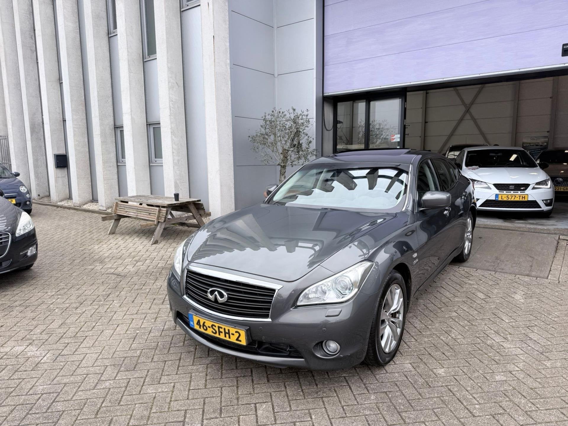 Infiniti M 35h GT Premium VOL OPTIES! INCL BTW! 1E EIG! INRU, Automaat, Achterwielaandrijving, Gebruikt, M-serie