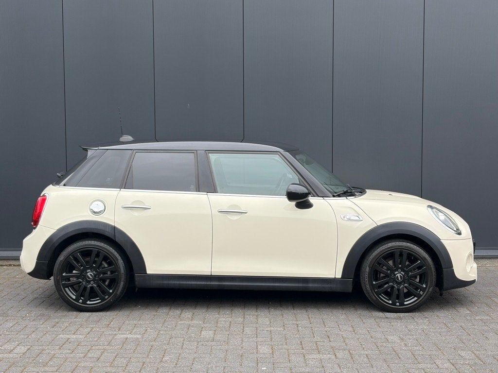 MINI Cooper S 2.0 192pk 5-Drs Automaat LED Navi Carplay JCW-, 1998 cc, Gebruikt, Wit, Bedrijf