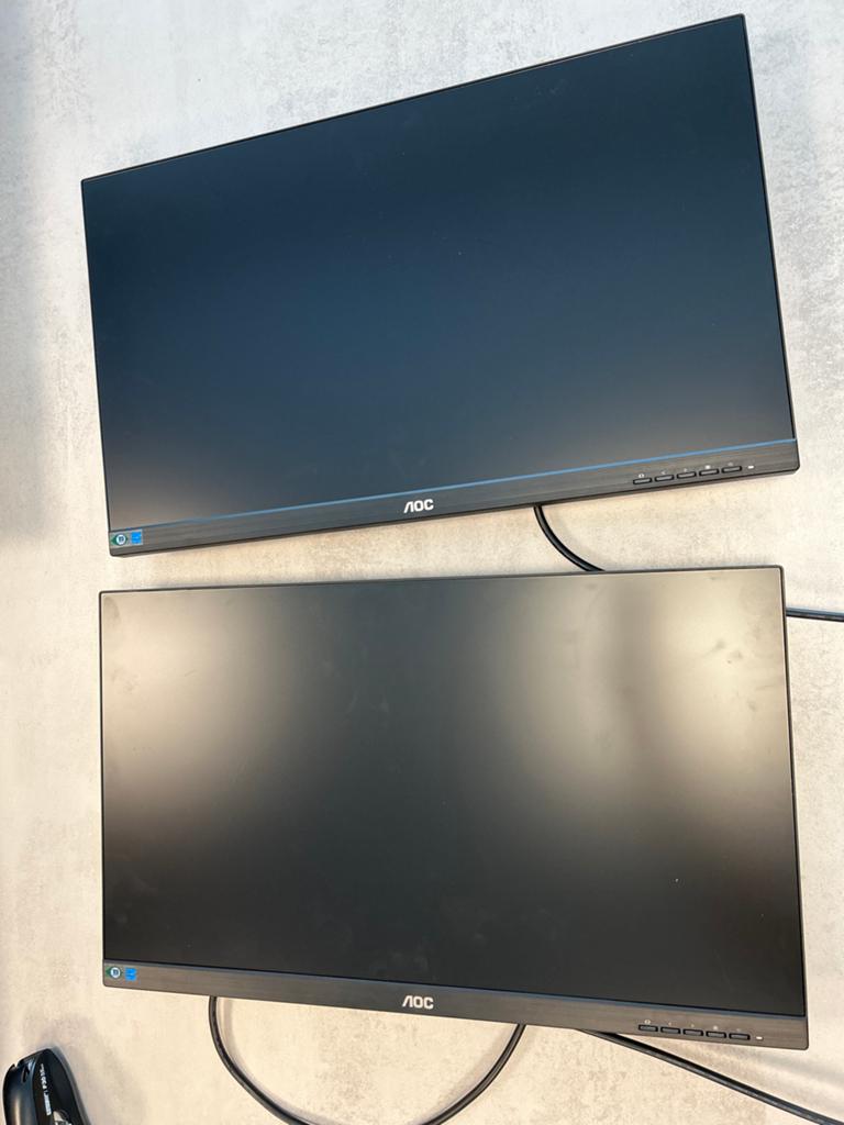 2x AOC 24P2C Monitor (zonder voet, met bureau steun), Computers en Software, Monitoren, Ophalen, IPS, Full HD, Ingebouwde speakers