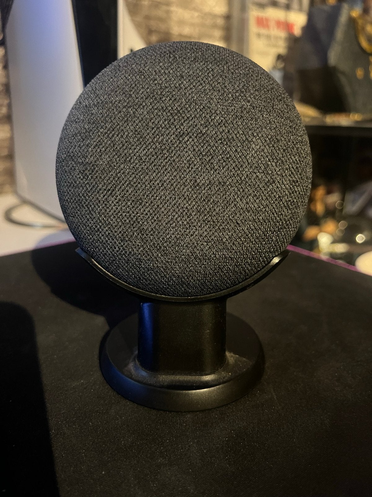 Google Nest Mini 2e generatie met stand, Ophalen of Verzenden, Gebruikt