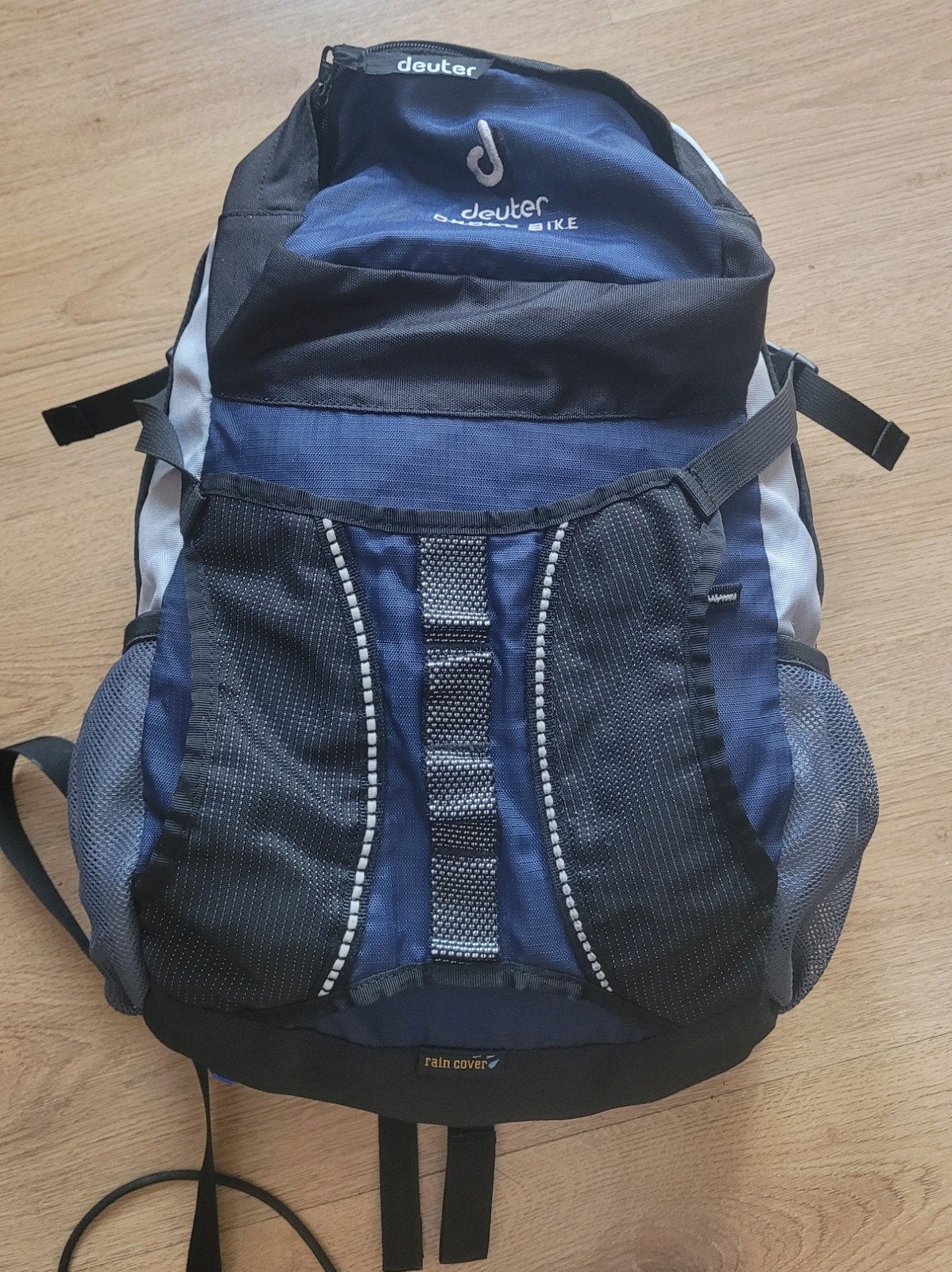Deuter Cross Bike rugzak 20L met regenhoes - gebruikt, Fietsen en Brommers, Fietsaccessoires | Fietstassen, Ophalen of Verzenden