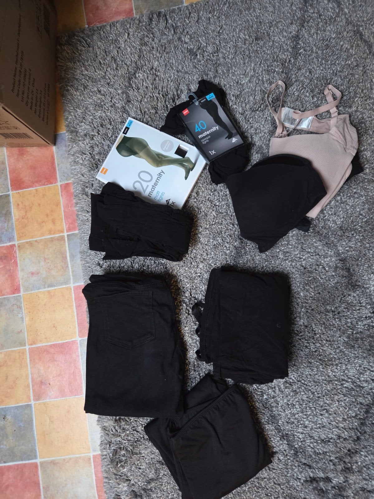 Zwangerschapskleding pakket H&M, Kleding | Dames, Positiekleding, H&M, Zwart, Ophalen of Verzenden, Zo goed als nieuw