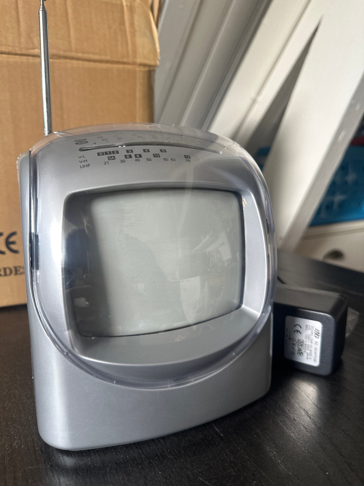 Mini TV Retro Compacte 5,5 inch zwart-wit TV met radio, Ophalen of Verzenden, Nieuw, Minder dan 40 cm, LCD