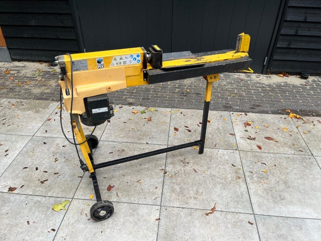 Houtklover huren – 5 ton – Elektrisch 230V, Gebruikt, Liggend, Elektrisch, Ophalen