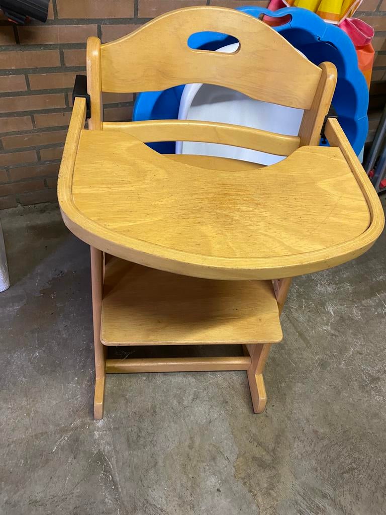 Kinderstoel verstelbaar hout, Kinderen en Baby's, Kinderstoelen, Ophalen, Gebruikt, Meegroeistoel, Afneembaar eetblad