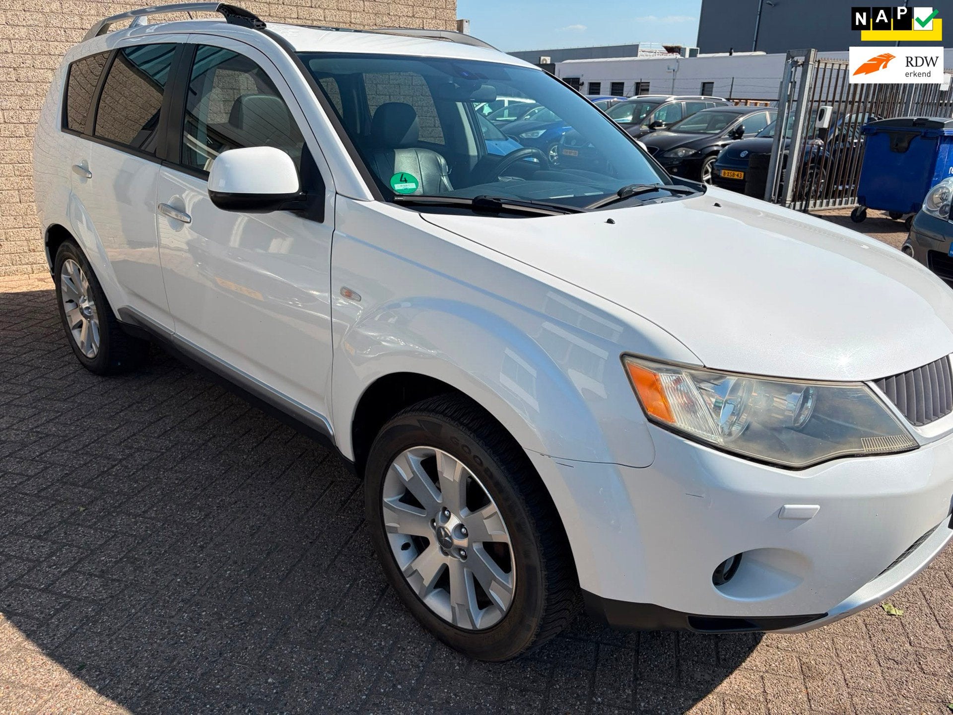 Mitsubishi Outlander 2.4 Instyle 7 persoons automaat, Auto's, Automaat, Zwart, 4 cilinders, 7 stoelen