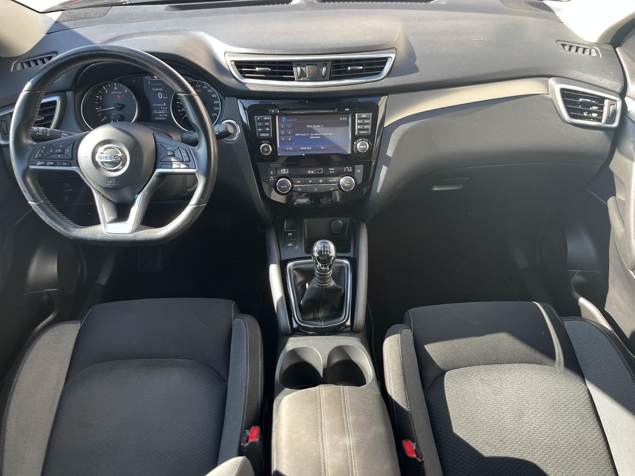 Nissan Qashqai 1.2 N-Connecta / Trekhaak (1.200KG) / Cruise, Voorwielaandrijving, Stof, Gebruikt, Euro 6