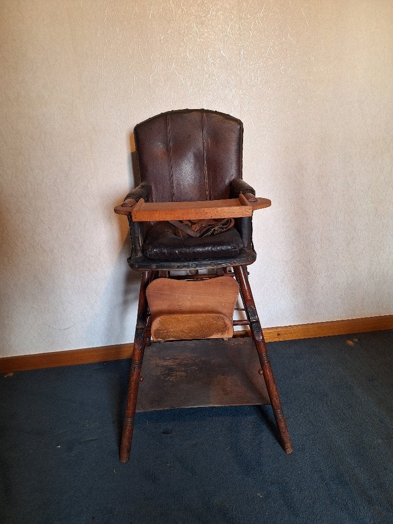 oude houten lederen kinderstoel, eind 1800, Ophalen