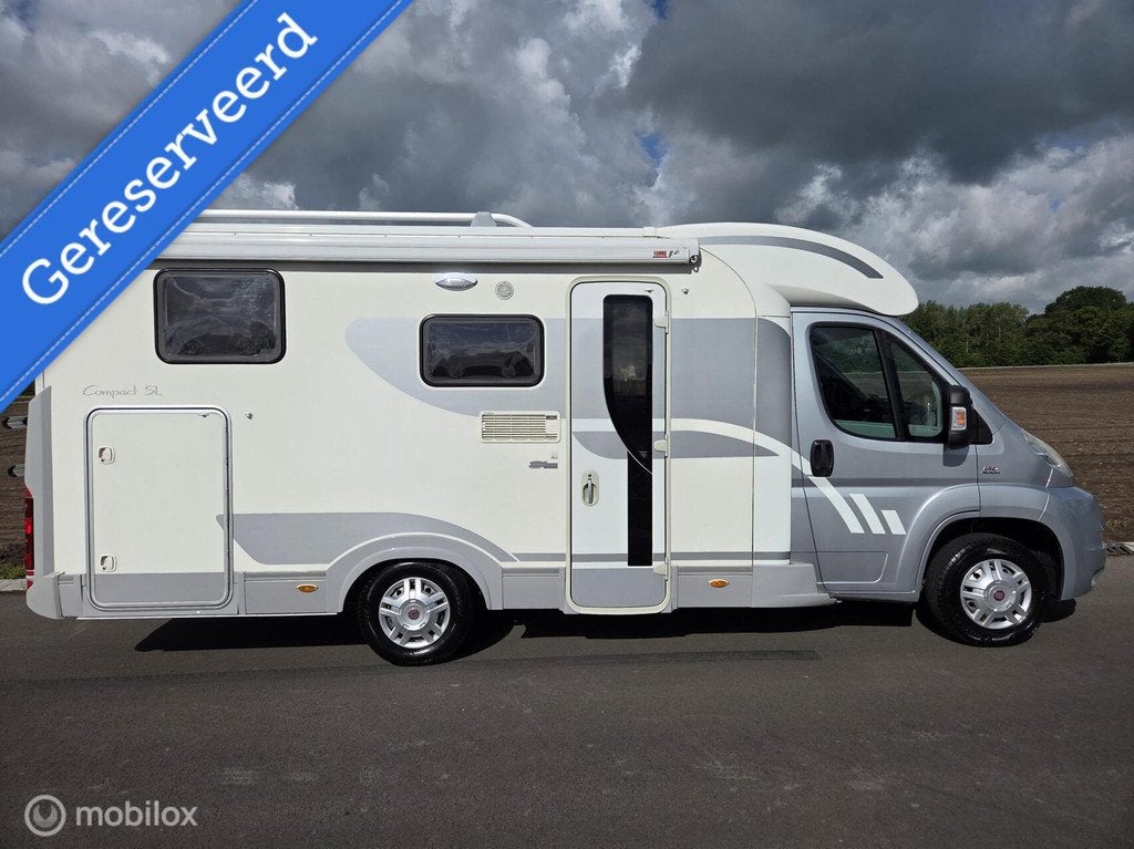 Adria COMPACT SL 2009 ☆Enkele Bedden, Trekhaak, Camera☆, Hordeur, Luifel, 6 tot 7 meter, Bedrijf