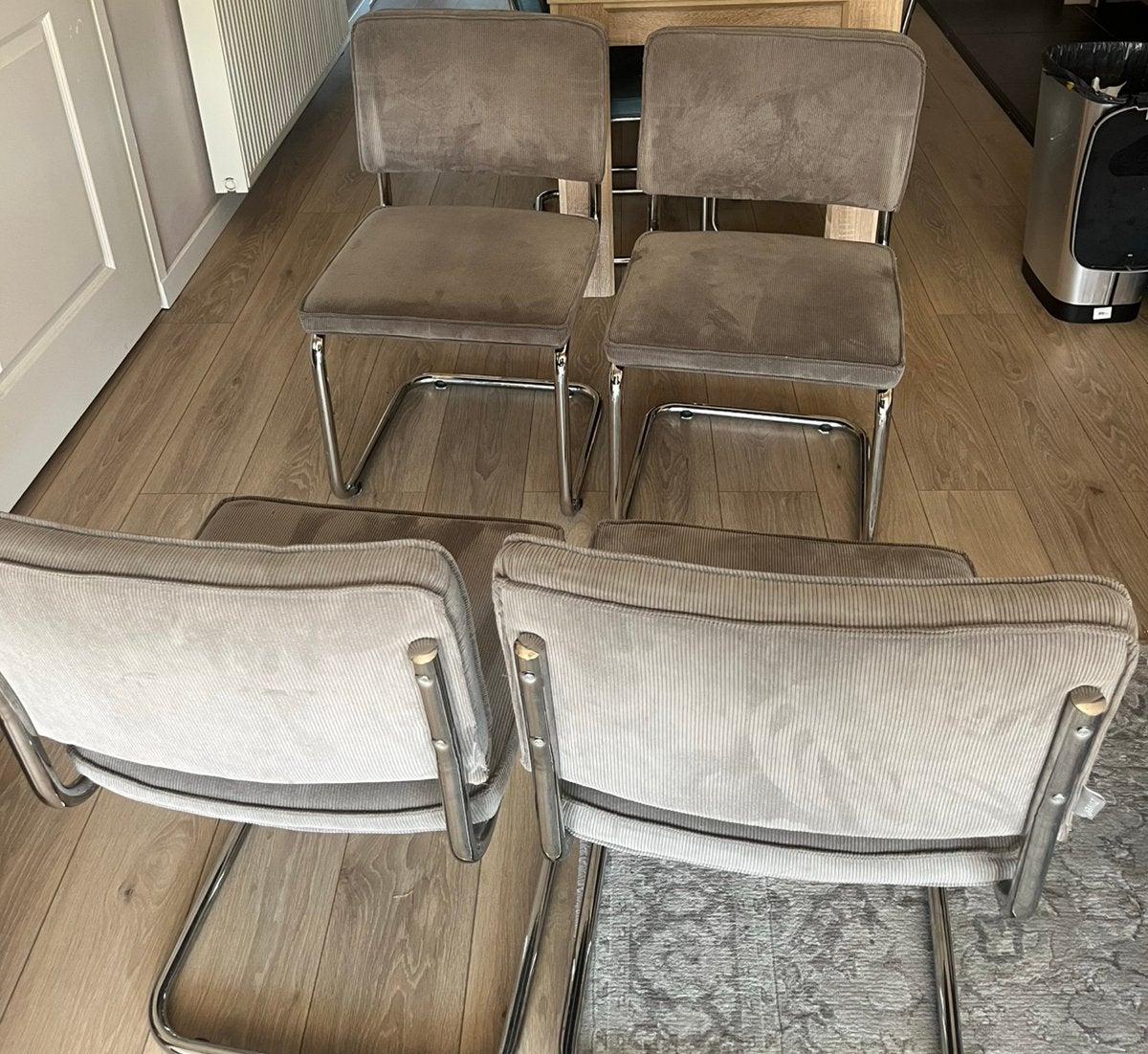 Zuiver Rib Ridge stoelen lichtgrijs, Huis en Inrichting, Stoelen, Ophalen, Zo goed als nieuw, Grijs, Stof