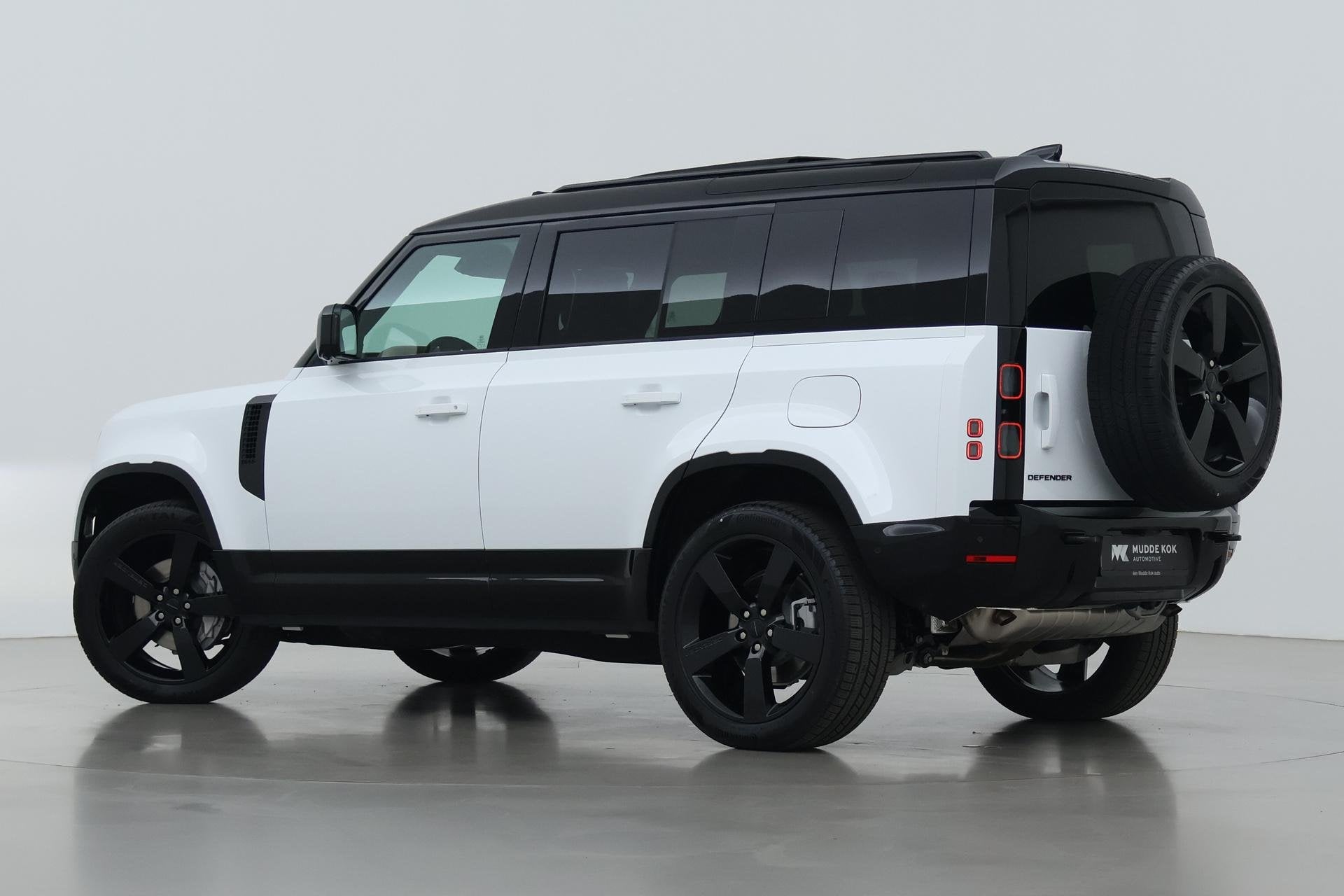 Land Rover Defender 2.0 P300e 110 X-Dynamic HSE | FACELIFT |, Auto's, Land Rover, Automaat, Gebruikt, Euro 6, 4 cilinders