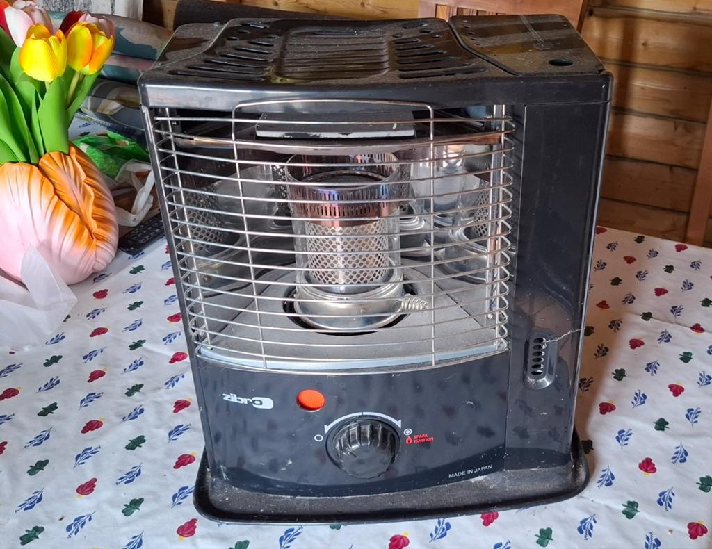Petroleumkachel met 10 liter petroleum - Heerlijk warm!, Ophalen, Gebruikt, Overige brandstoffen, Petroleumkachel