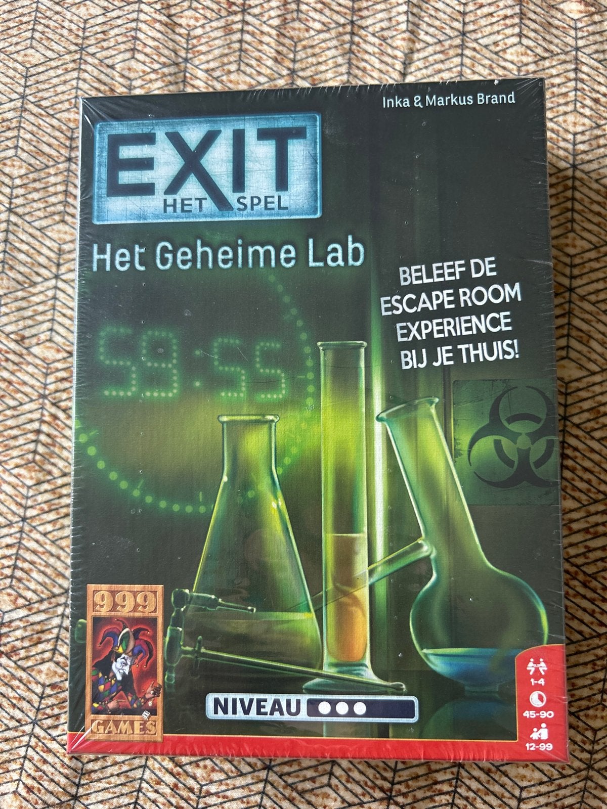 EXIT Het Spel: Het Geheime Lab - Gloednieuw in cellofaan, Drie of vier spelers, Ophalen of Verzenden, Nieuw, Reisspel