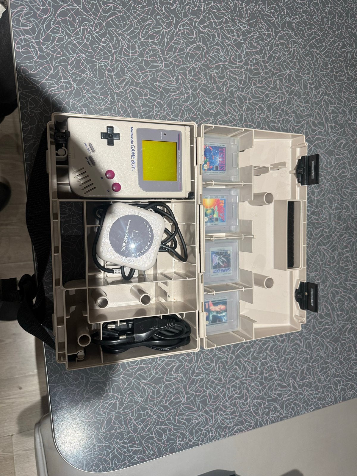 Nintendo Game Boy Classic met 4 games en accessoires, Ophalen, Gebruikt, Overige genres, 3 spelers of meer