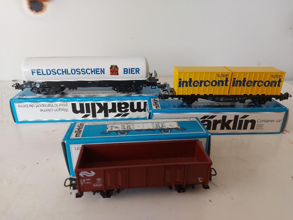 Marklin Wagons 3 x, Hobby en Vrije tijd, Modeltreinen | H0, Wisselstroom, Ophalen of Verzenden, NS, Märklin