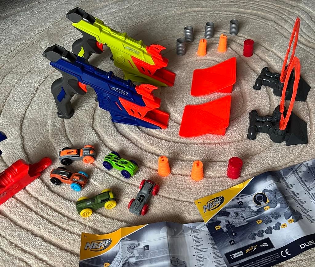 Nerf Nitro Blasters met auto's en accessoires, Ophalen of Verzenden, Gebruikt, Jongen of Meisje