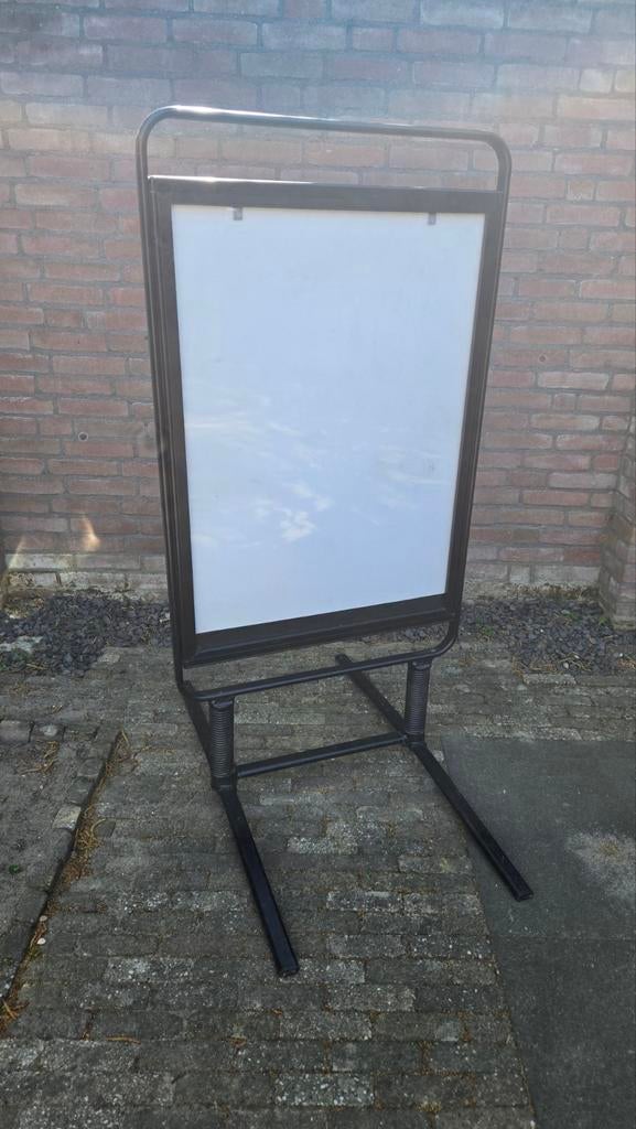 Zwaar horeca stoepbord / swingbord / dubbelzijdig krijtbord, Ophalen