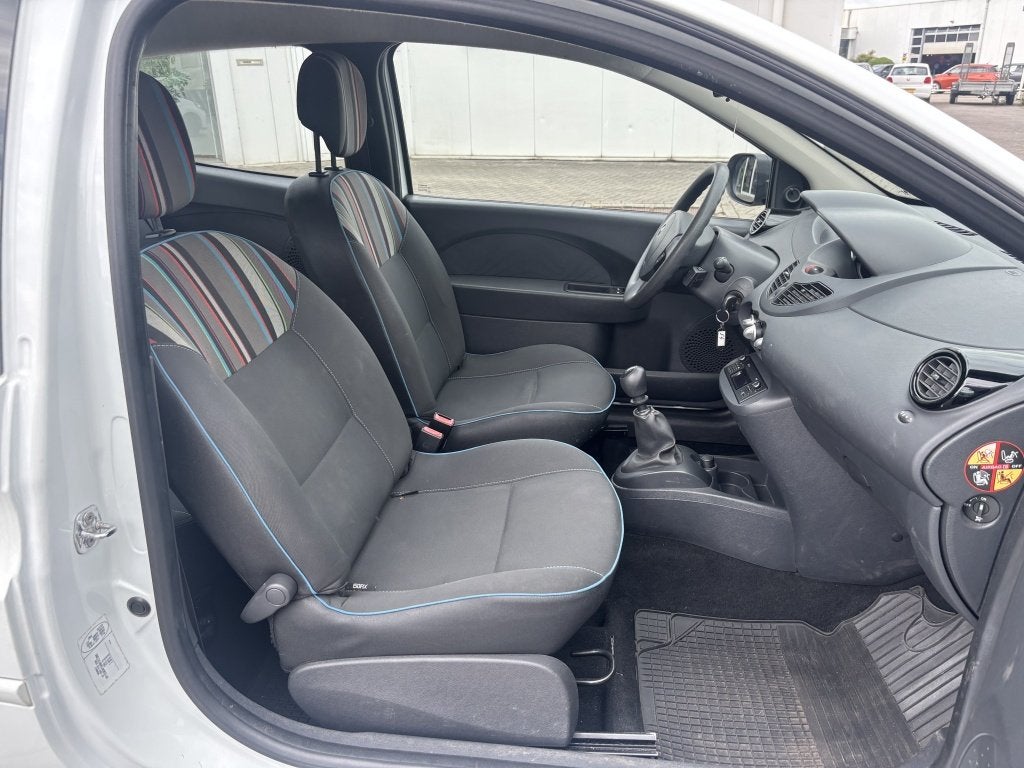Renault Twingo 1.2 16V Collection Cruise Apk t/m 06-'27, Auto's, Voorwielaandrijving, Euro 5, Gebruikt, 4 cilinders