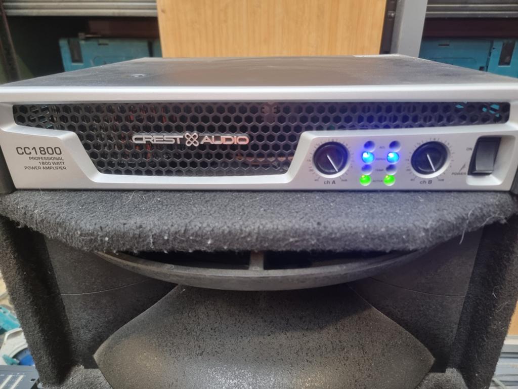 Crest Audio CC1800 Professionele Eindversterker 1800 Watt, Ophalen, Gebruikt, 100 watt of meer