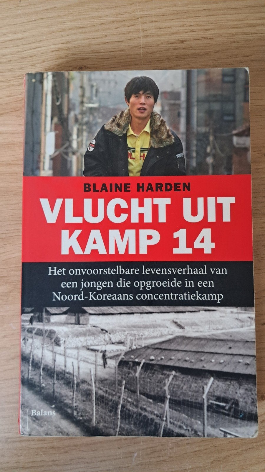 Blaine Harden - Vlucht uit Kamp 14, Ophalen of Verzenden, Zo goed als nieuw, Blaine Harden