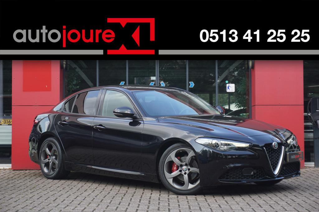 Alfa Romeo Giulia 2.2 Eco Business Super | Origineel NL | Ca, Lichtsensor, Achterwielaandrijving, Gebruikt, 4 cilinders