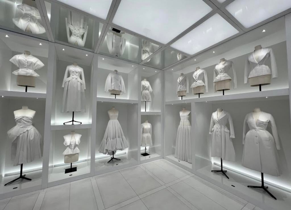 2 tickets dior museum parijs 8 mei