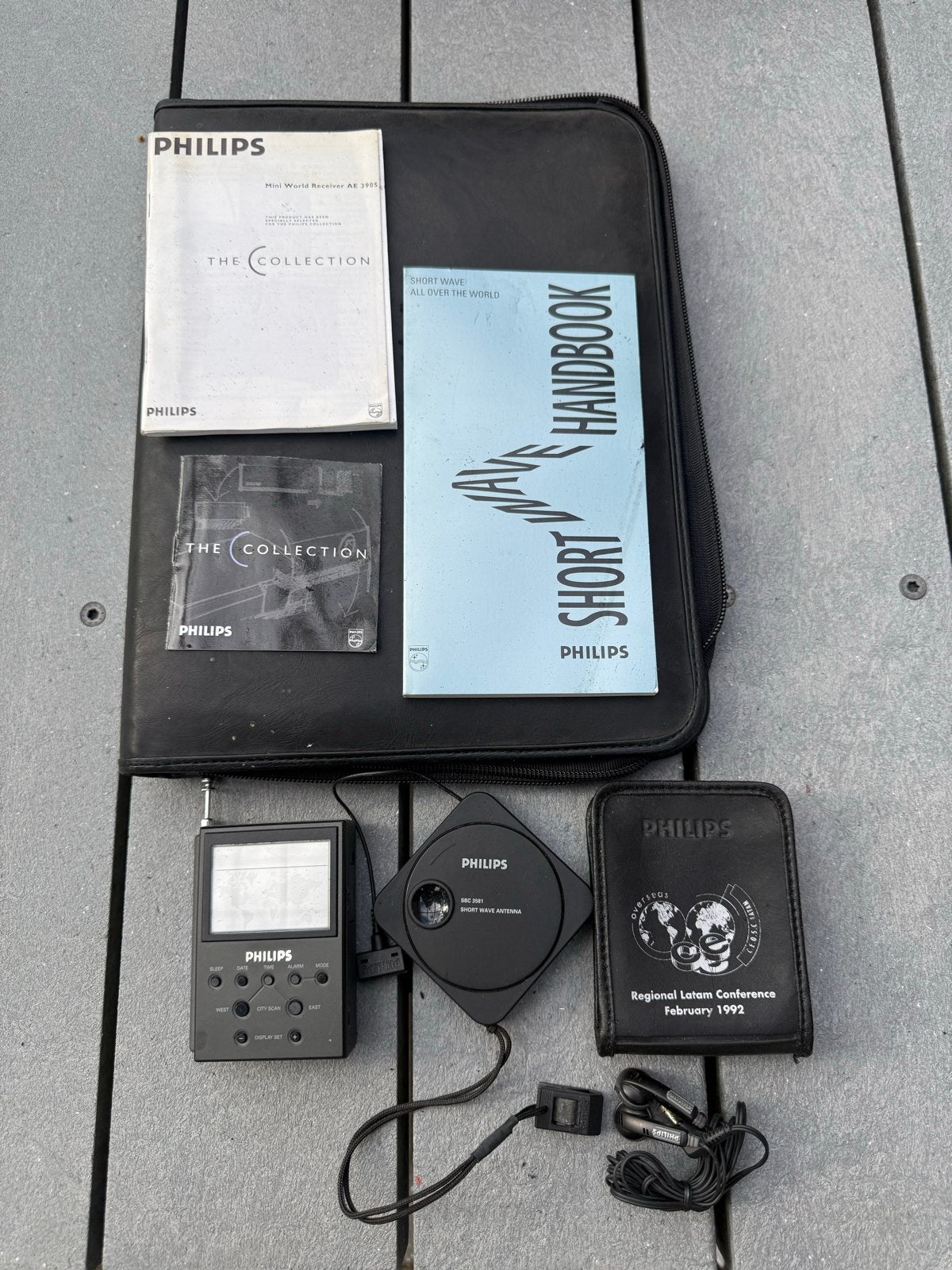 Philips Mini Wereldontvanger AE3905 Complete Set, Audio, Tv en Foto, Ophalen of Verzenden, Gebruikt, Wereldontvanger